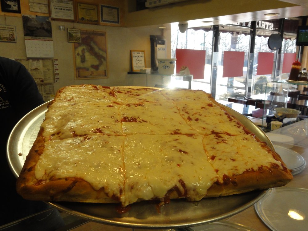 Photo of Stella Pizza in Perth Amboy City, New Jersey, United States - 1 Picture of Restaurant, Food, Point of interest, Establishment, Meal takeaway, Meal delivery