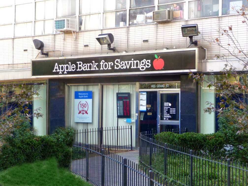 Photo of Apple Bank in New York City, New York, United States - 1 Picture of Point of interest, Establishment, Finance, Bank