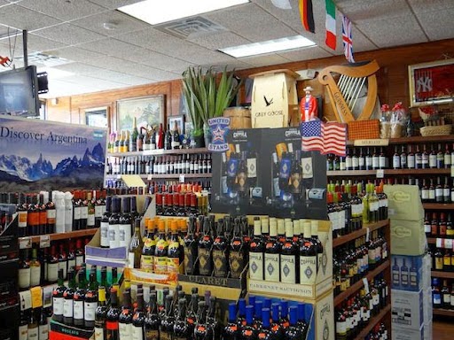 Photo of Hollywood Liquors in West New York City, New Jersey, United States - 2 Picture of Food, Point of interest, Establishment, Store, Liquor store