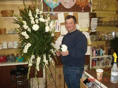 Photo of Danas Flower Shop in Forest Hills City, New York, United States - 7 Picture of Point of interest, Establishment, Store, Home goods store, Florist