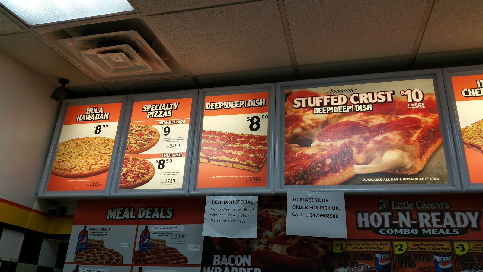 Photo of Little Caesars Pizza in Bronx City, New York, United States - 8 Picture of Restaurant, Food, Point of interest, Establishment, Meal takeaway