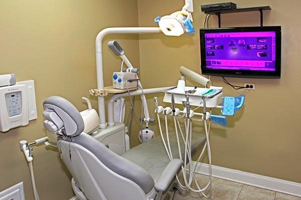 Photo of Patient Friendly Dental - Dr. Dennis S. Block in Ridgewood City, New York, United States - 3 Picture of Point of interest, Establishment, Health, Doctor, Dentist