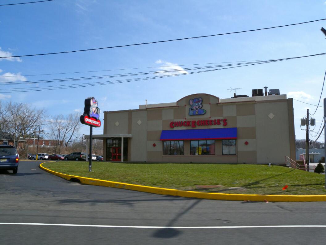 Photo of Chuck E. Cheese's in Union City, New Jersey, United States - 2 Picture of Restaurant, Food, Point of interest, Establishment