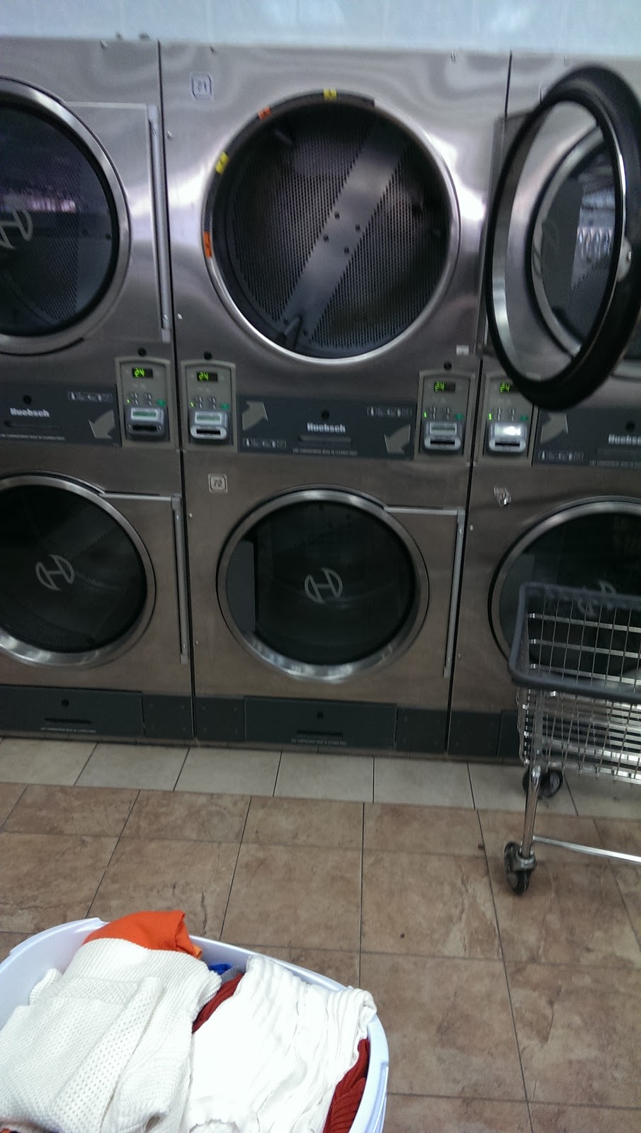 Photo of SUSAN LAUNDROMAT in New York City, New York, United States - 4 Picture of Point of interest, Establishment, Laundry