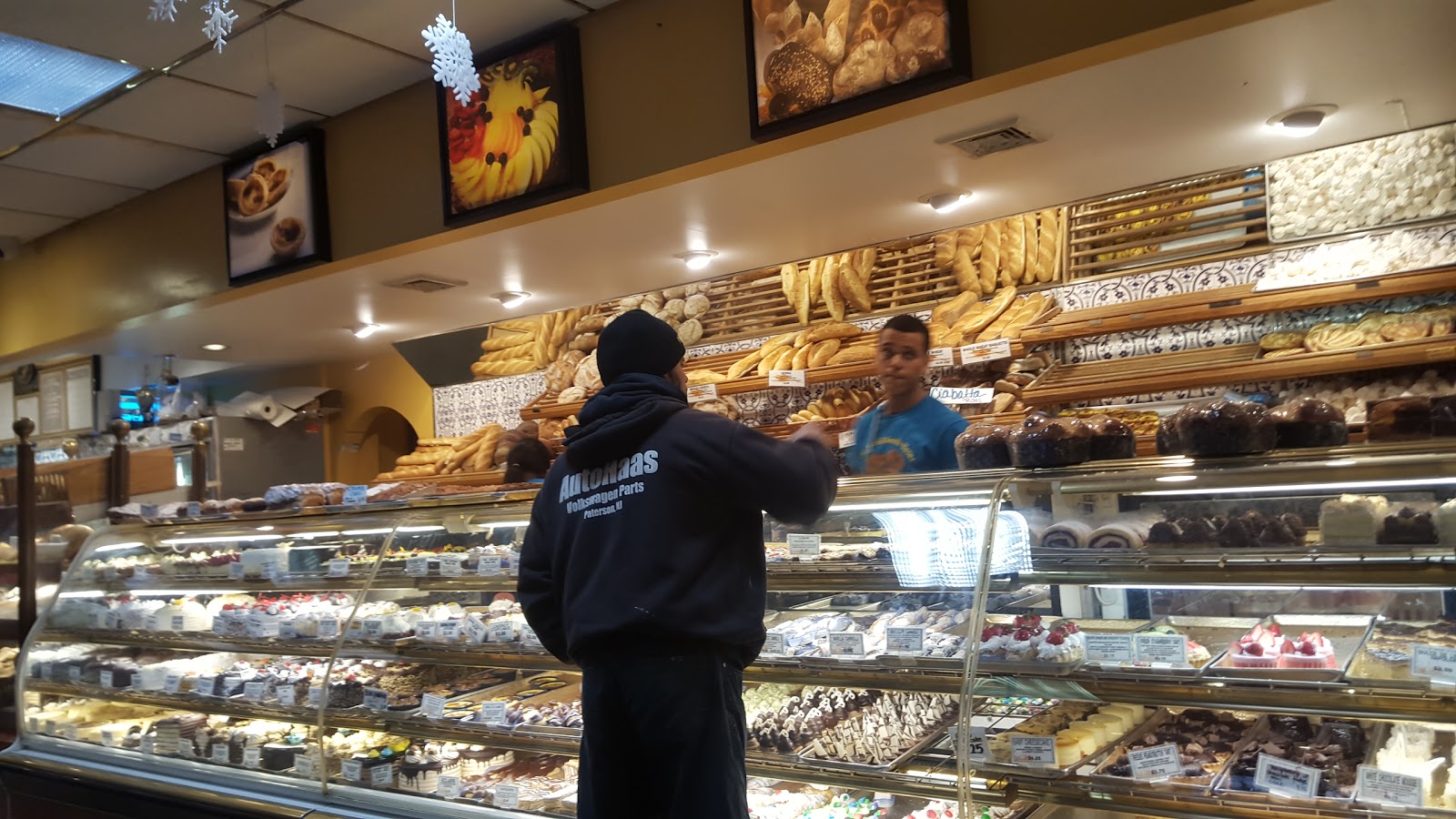 Photo of Pinho's Bakery in Roselle City, New Jersey, United States - 5 Picture of Food, Point of interest, Establishment, Store, Bakery