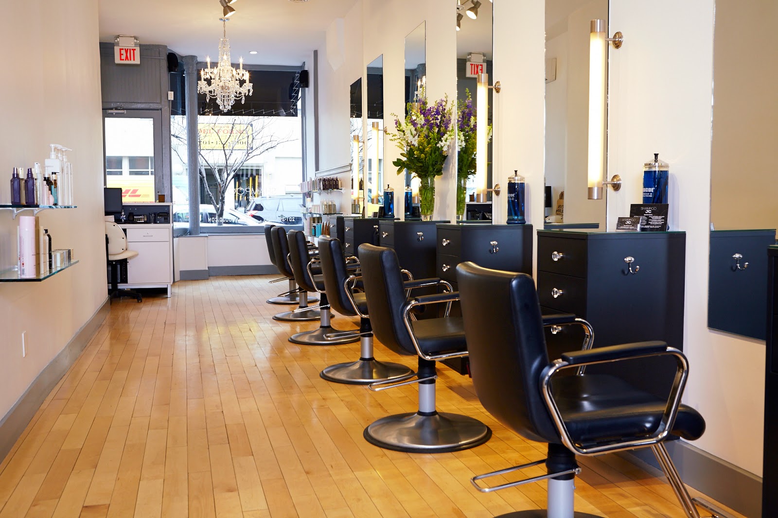 Photo of Shampoo JC Salon in Jersey City, New Jersey, United States - 2 Picture of Point of interest, Establishment, Beauty salon, Hair care