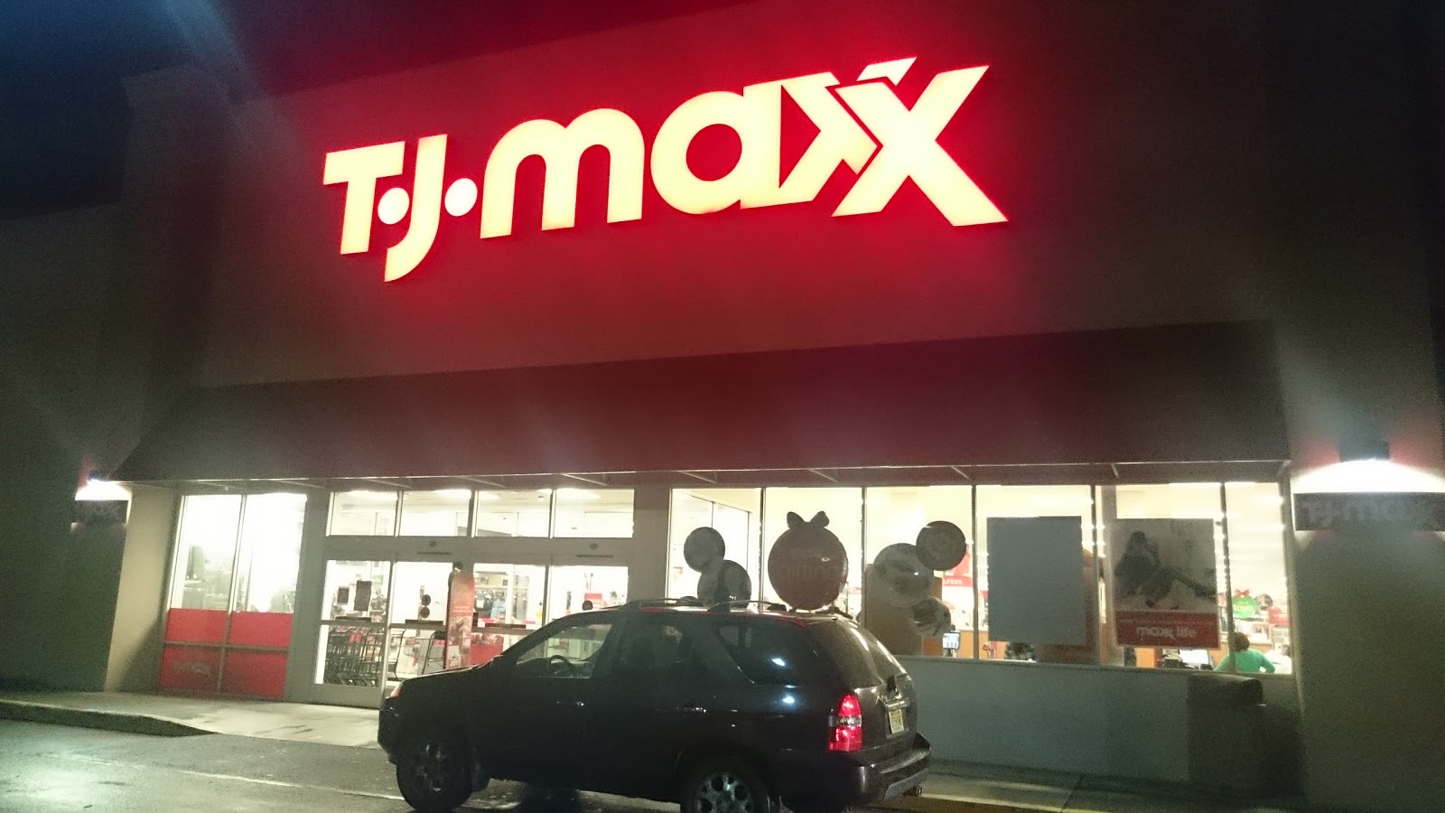 Photo of T.J. Maxx in Totowa City, New Jersey, United States - 1 Picture of Point of interest, Establishment, Store, Department store