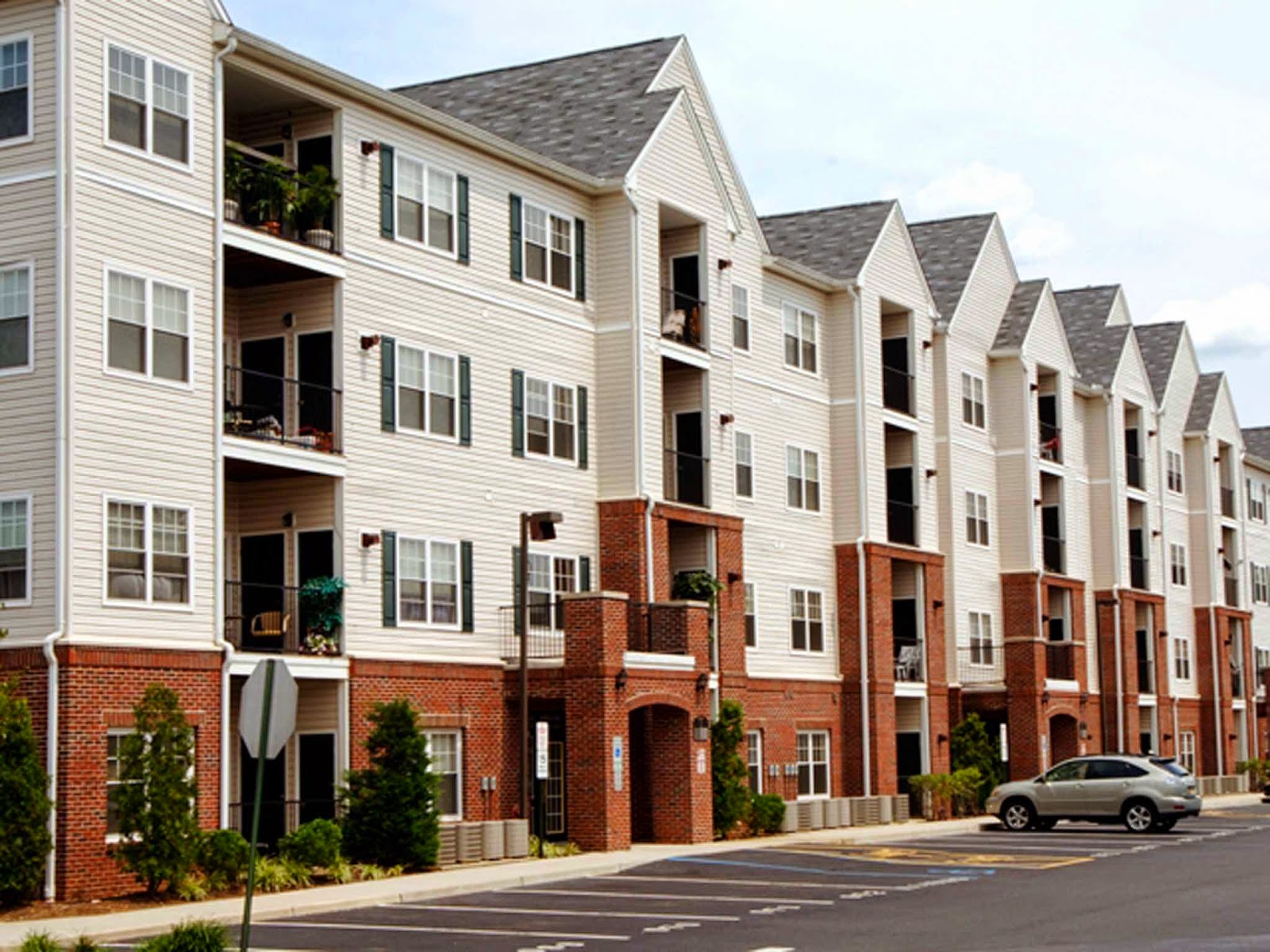 Photo of Apartments At Aberdeen Station in Matawan City, New Jersey, United States - 8 Picture of Point of interest, Establishment