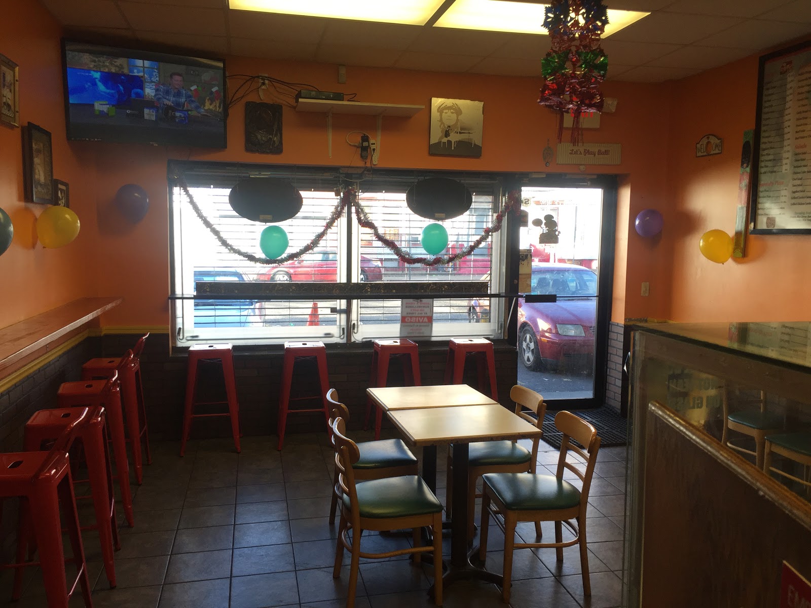 Photo of vikkys pizzeria in Paterson City, New Jersey, United States - 2 Picture of Food, Point of interest, Establishment, Meal delivery