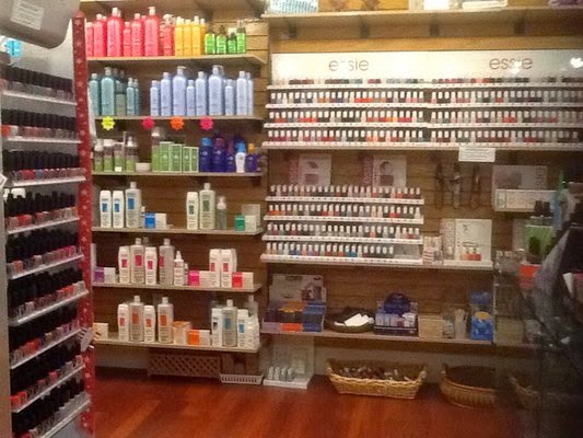 Photo of Tenafly Beauty Bar in Tenafly City, New Jersey, United States - 6 Picture of Point of interest, Establishment, Store