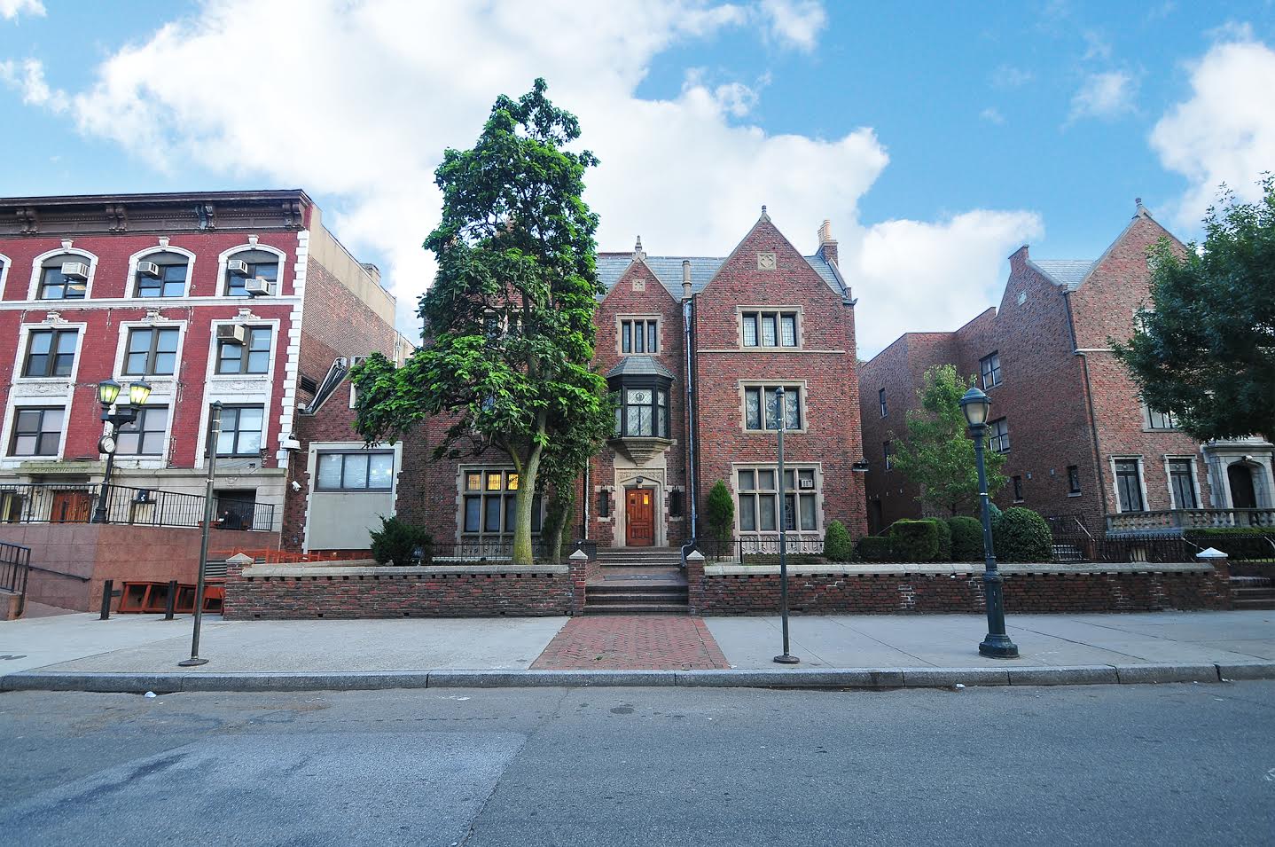 Photo of Chabad Lubavitch HQ in Brooklyn City, New York, United States - 4 Picture of Point of interest, Establishment, Place of worship, Synagogue