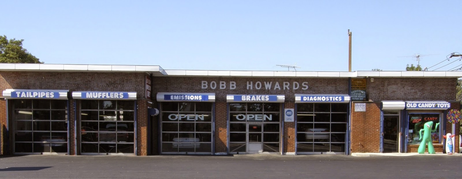 Photo of Bobb Howard's General Store and Auto Repair Shop in New Hyde Park City, New York, United States - 1 Picture of Food, Point of interest, Establishment, Store, Car repair, Home goods store
