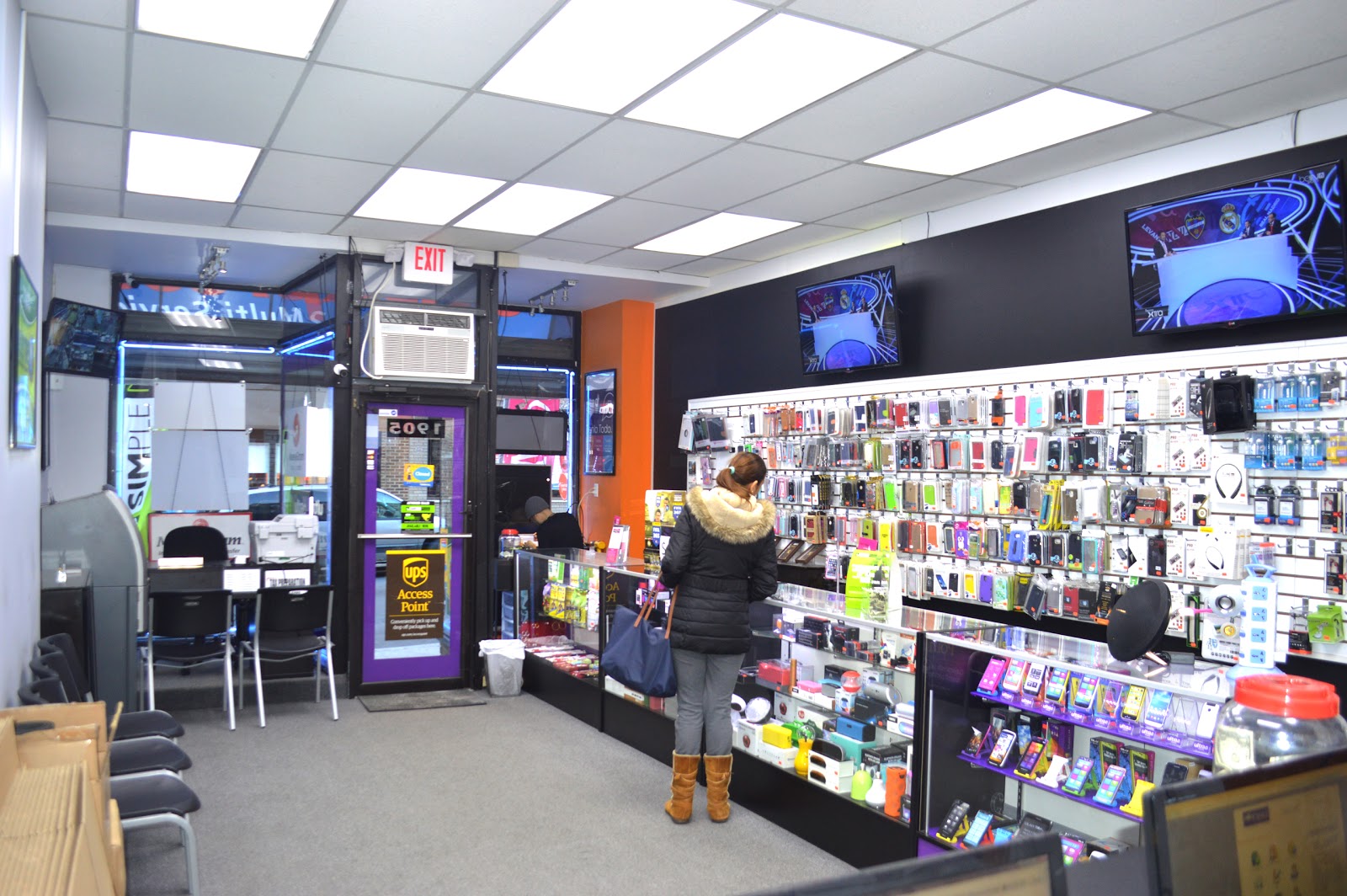 Photo of Unexpress Multiservice in Union City, New Jersey, United States - 6 Picture of Point of interest, Establishment, Finance, Store