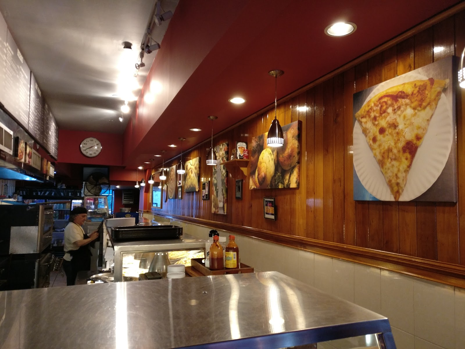 Photo of Boston Pizza in Queens City, New York, United States - 1 Picture of Restaurant, Food, Point of interest, Establishment, Store, Meal takeaway, Meal delivery