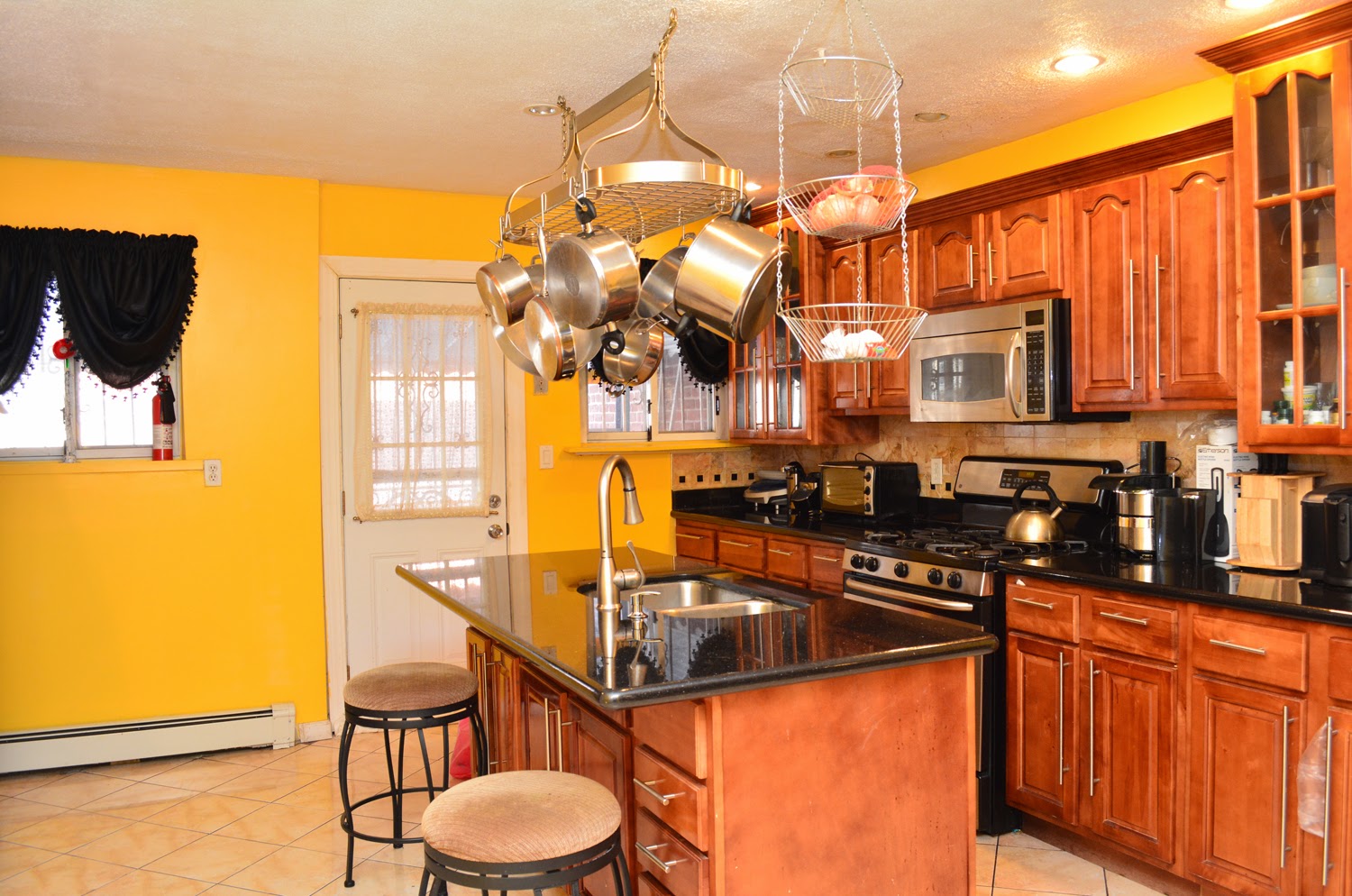 Photo of Weichert Realtors - House & Home in Bronx City, New York, United States - 8 Picture of Point of interest, Establishment, Real estate agency