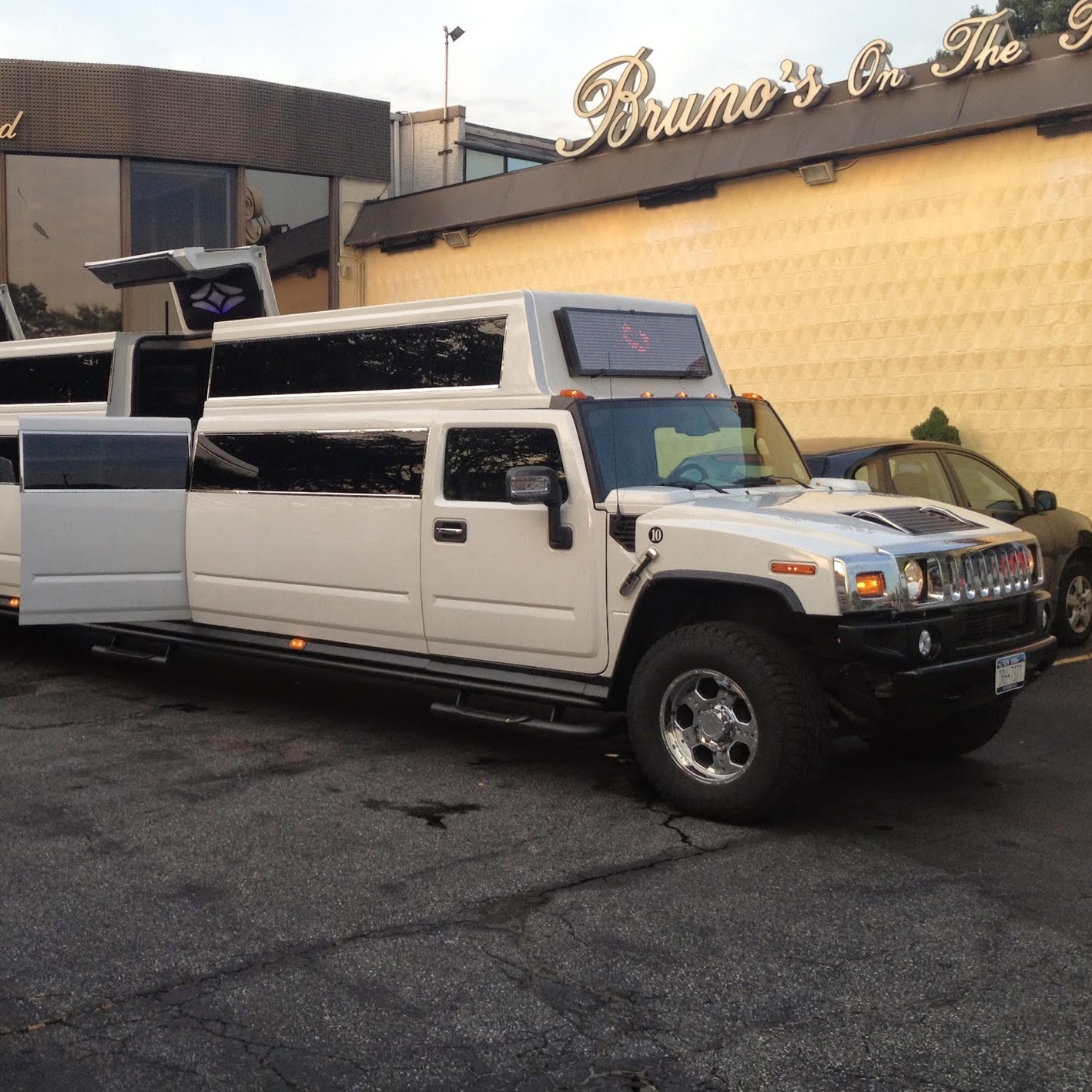 Photo of Wedding Limo NY in Corona City, New York, United States - 2 Picture of Point of interest, Establishment, Store, Clothing store