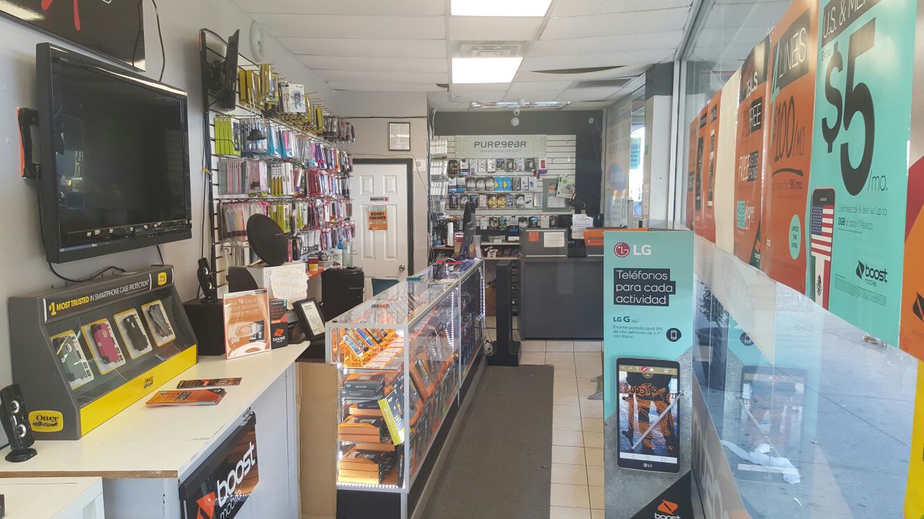 Photo of Boost Mobile (Corona Cell Phone Repair & Service Shop) in Queens City, New York, United States - 6 Picture of Point of interest, Establishment, Store