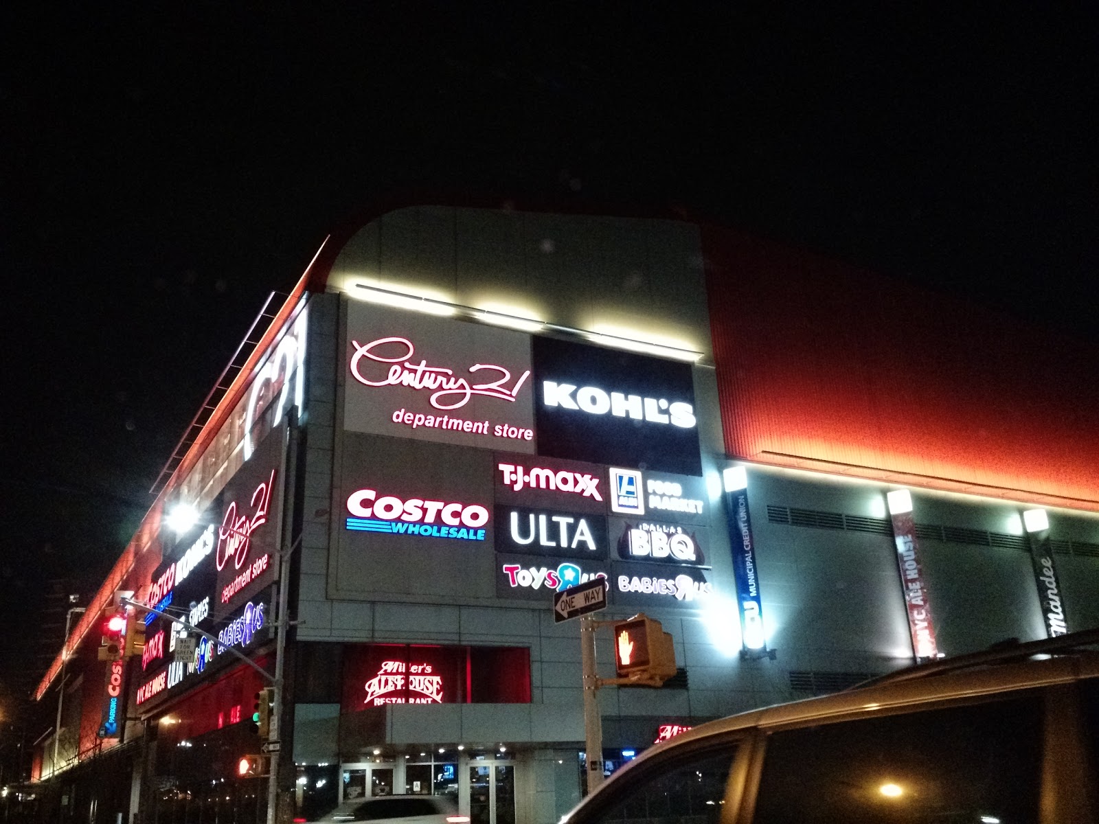 Photo of Century 21 in Rego Park City, New York, United States - 1 Picture of Point of interest, Establishment, Store, Department store