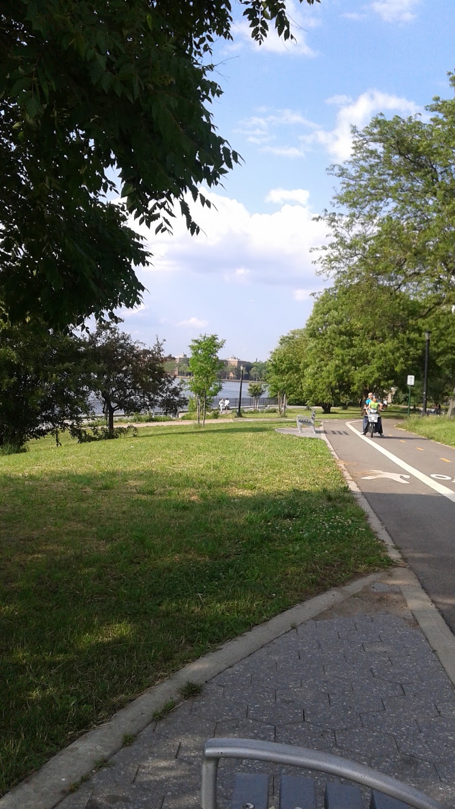Photo of Rainey Park in Astoria City, New York, United States - 3 Picture of Point of interest, Establishment, Park