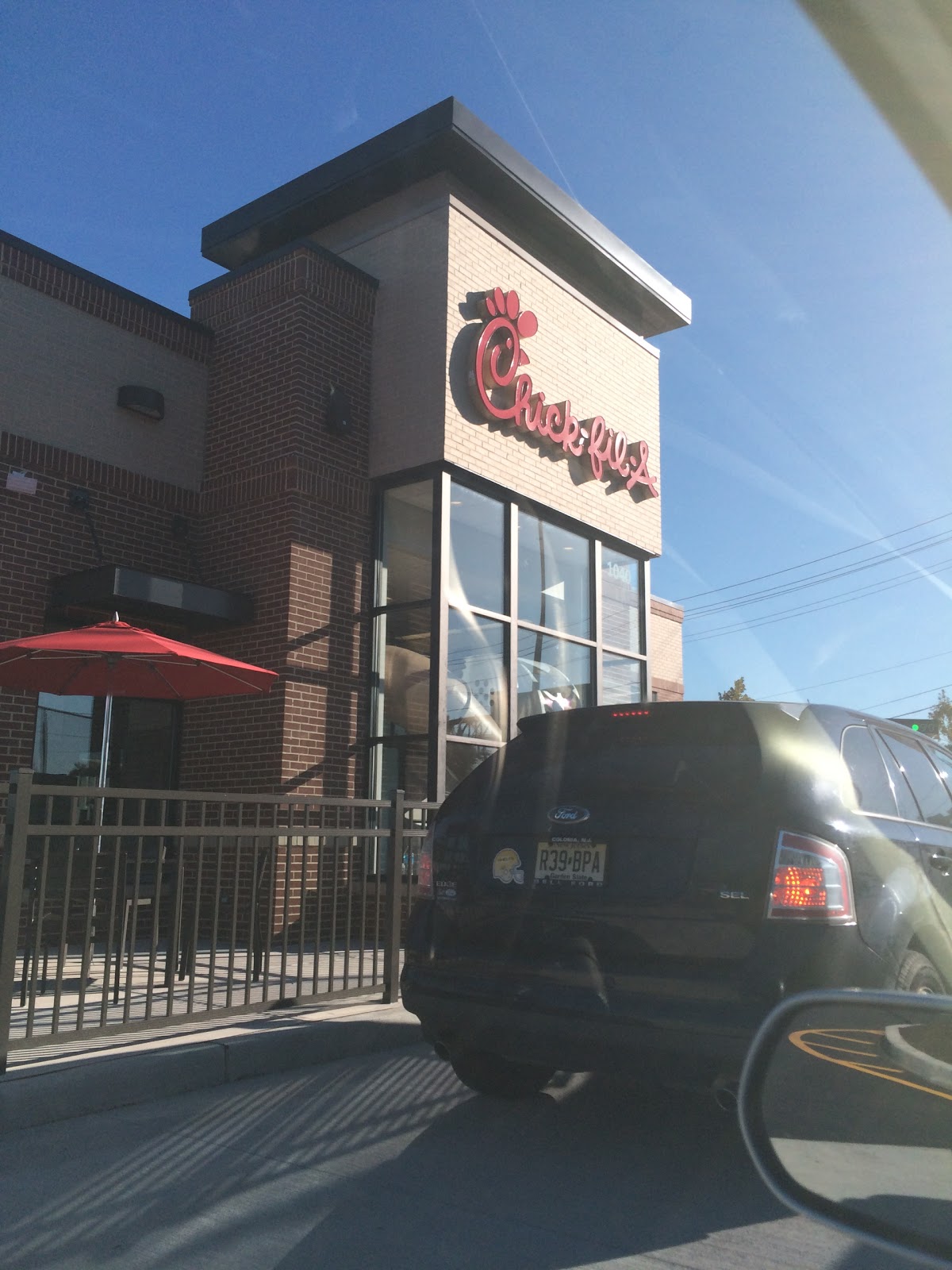 Photo of Chick-fil-A in Woodbridge City, New Jersey, United States - 2 Picture of Restaurant, Food, Point of interest, Establishment