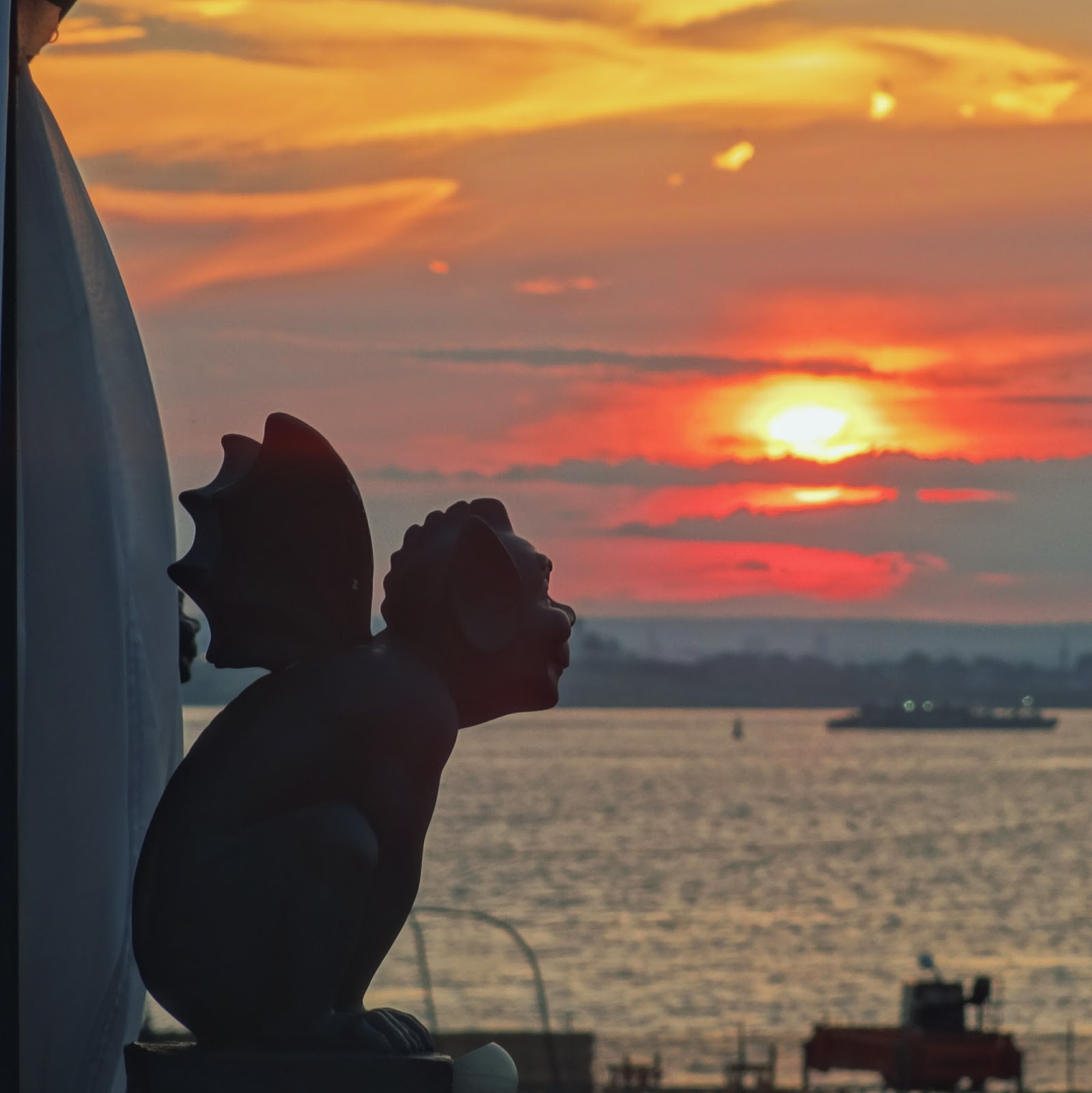 Photo of American Veterans Memorial Pier in New York City, New York, United States - 9 Picture of Point of interest, Establishment, Park