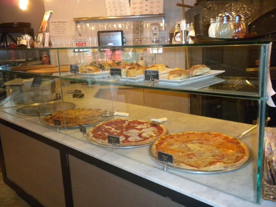 Photo of Gemelli Pizzeria in New Rochelle City, New York, United States - 3 Picture of Restaurant, Food, Point of interest, Establishment, Meal delivery