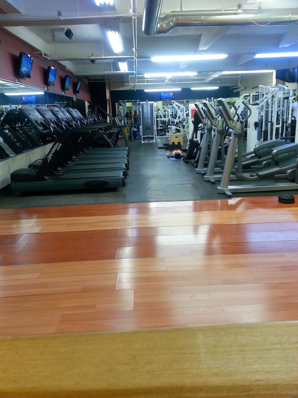 Photo of Fitness4040 in Kings County City, New York, United States - 7 Picture of Point of interest, Establishment, Health, Gym