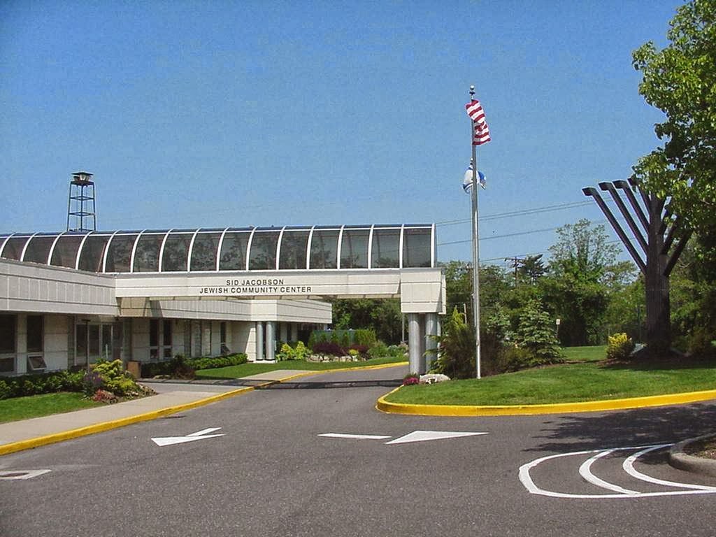 Photo of Sid Jacobson Jewish Community Center in Greenvale City, New York, United States - 1 Picture of Point of interest, Establishment, School, Health