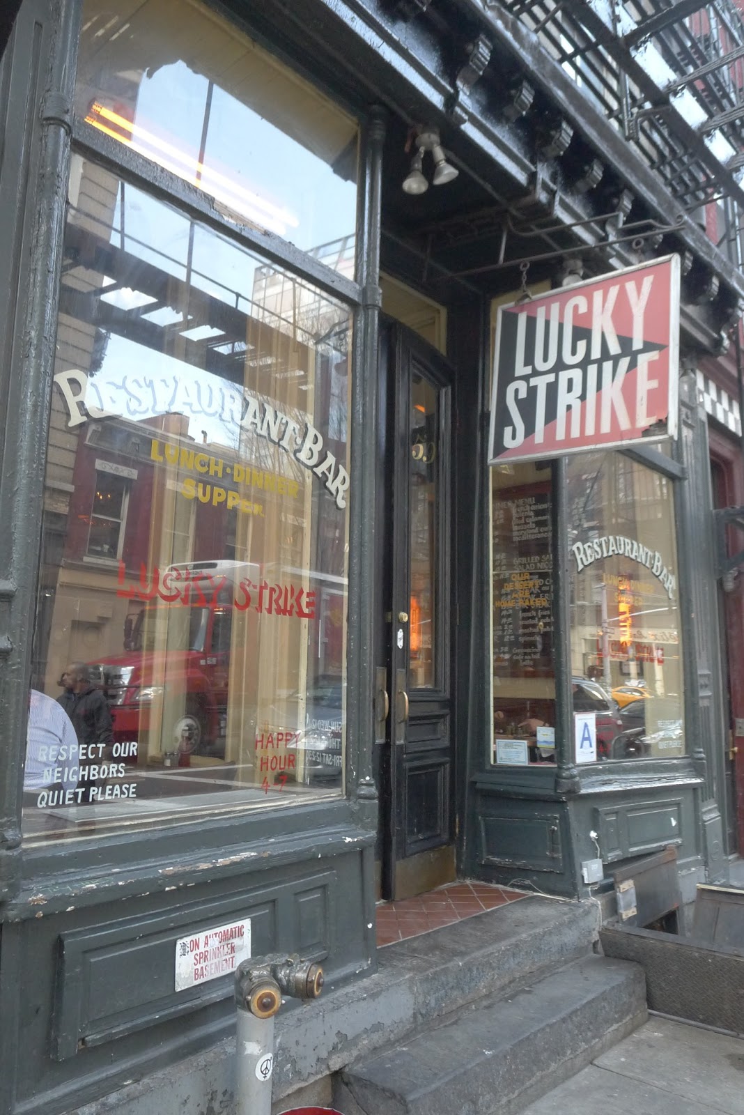 Photo of Lucky Strike in New York City, New York, United States - 5 Picture of Restaurant, Food, Point of interest, Establishment, Bar, Night club