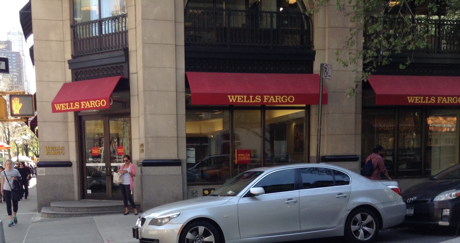 Photo of Wells Fargo Bank in New York City, New York, United States - 3 Picture of Point of interest, Establishment, Finance, Atm, Bank