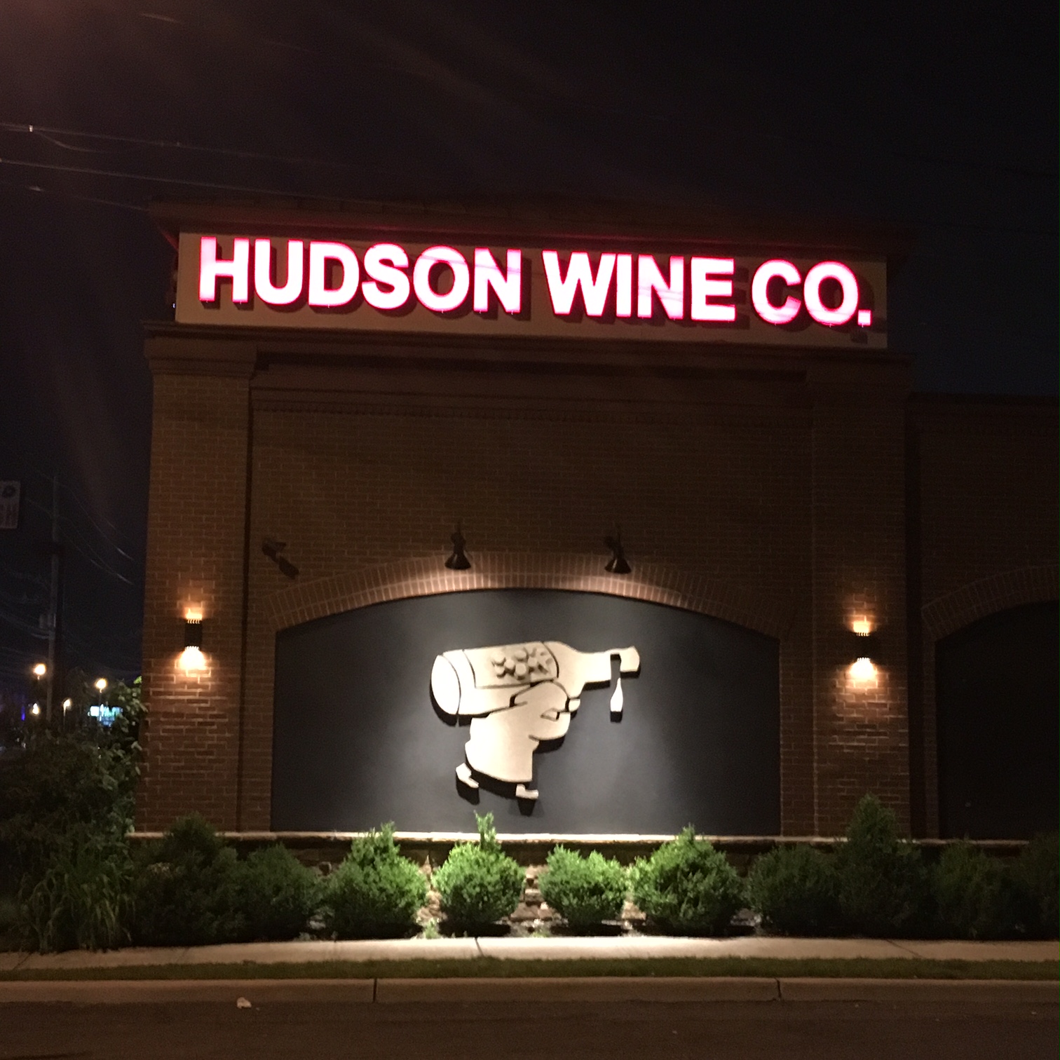 Photo of Hudson Wine Co in Secaucus City, New Jersey, United States - 4 Picture of Food, Point of interest, Establishment, Store, Liquor store