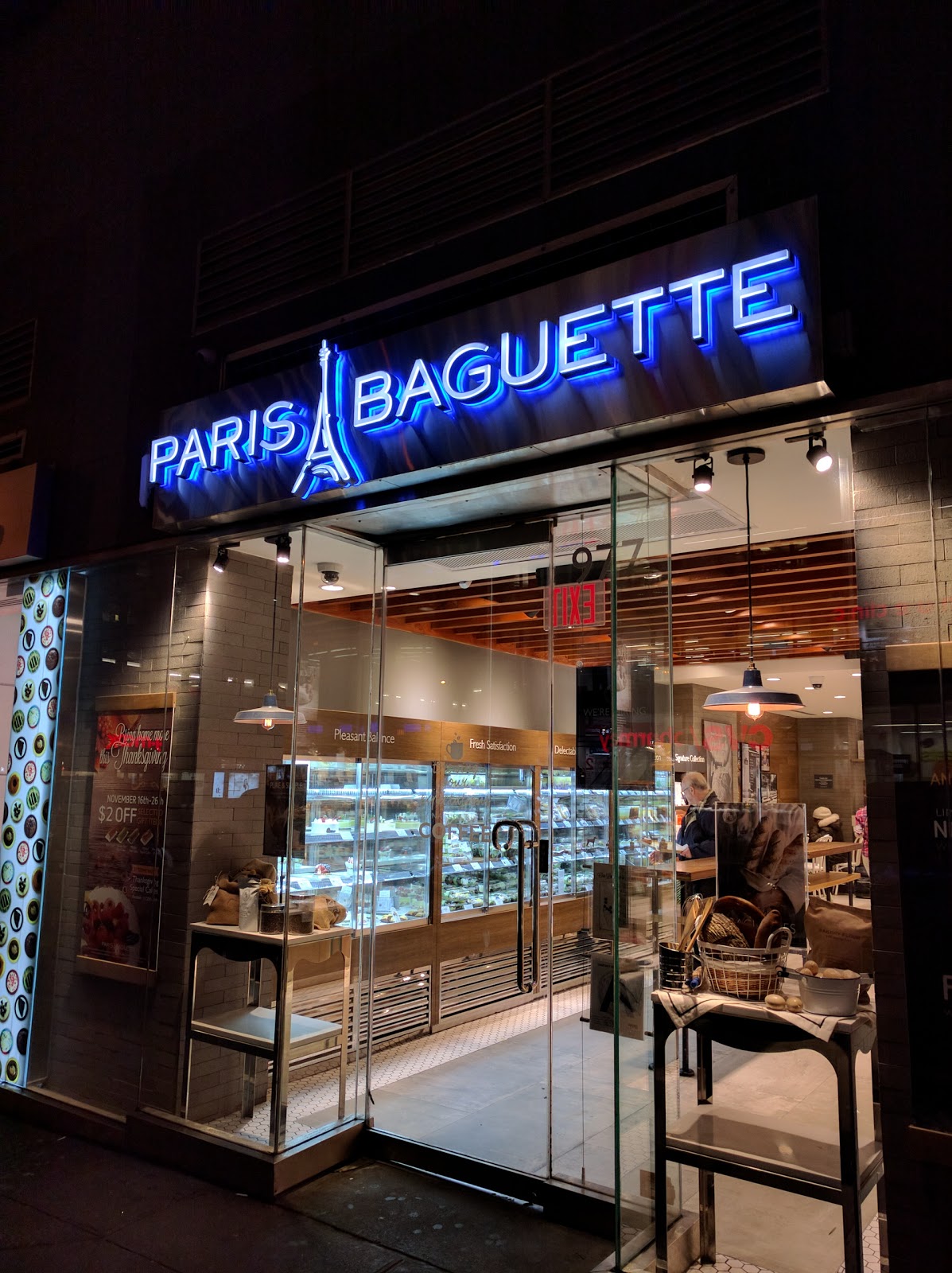 Photo of Paris Baguette in New York City, New York, United States - 5 Picture of Food, Point of interest, Establishment, Cafe