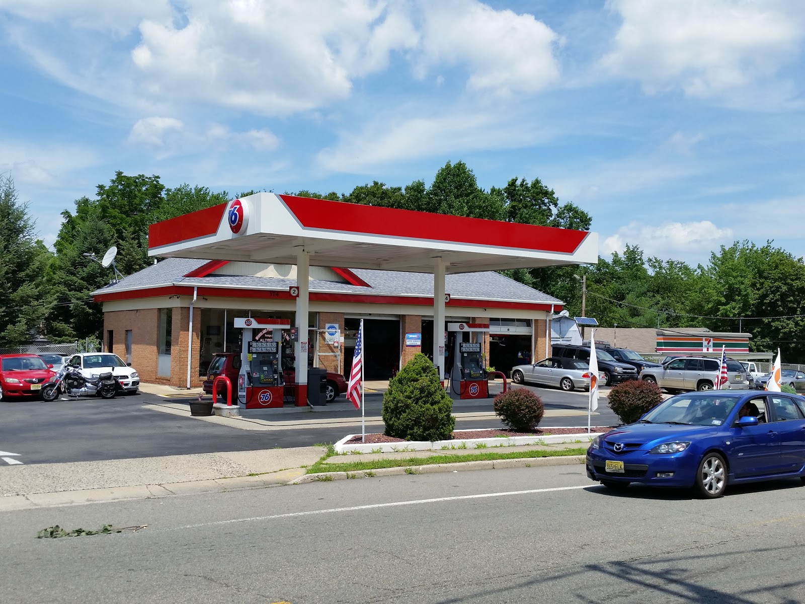 Photo of WOODLAND PARK AUTO REPAIR in Little Falls City, New Jersey, United States - 1 Picture of Point of interest, Establishment, Gas station