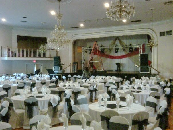 Photo of Palacio Europa in Newark City, New Jersey, United States - 2 Picture of Restaurant, Food, Point of interest, Establishment, Night club