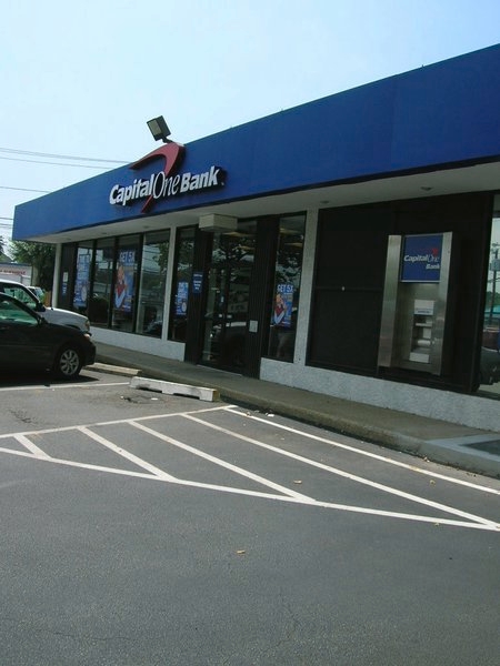 Photo of Capital One Bank in Lynbrook City, New York, United States - 1 Picture of Point of interest, Establishment, Finance, Atm, Bank
