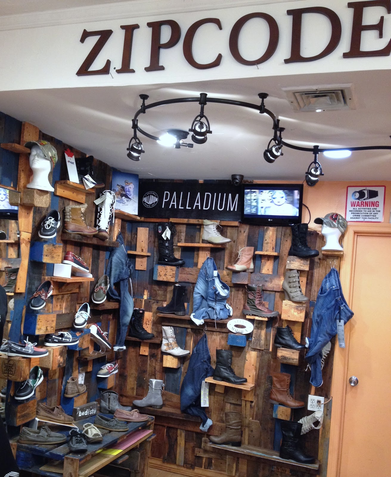 Photo of Zipcode NYC in New York City, New York, United States - 10 Picture of Point of interest, Establishment, Store, Clothing store, Shoe store