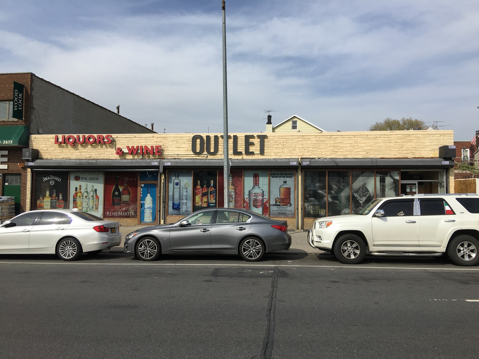 Photo of Liquors & Wine Outlet in Kings County City, New York, United States - 4 Picture of Point of interest, Establishment, Store, Liquor store