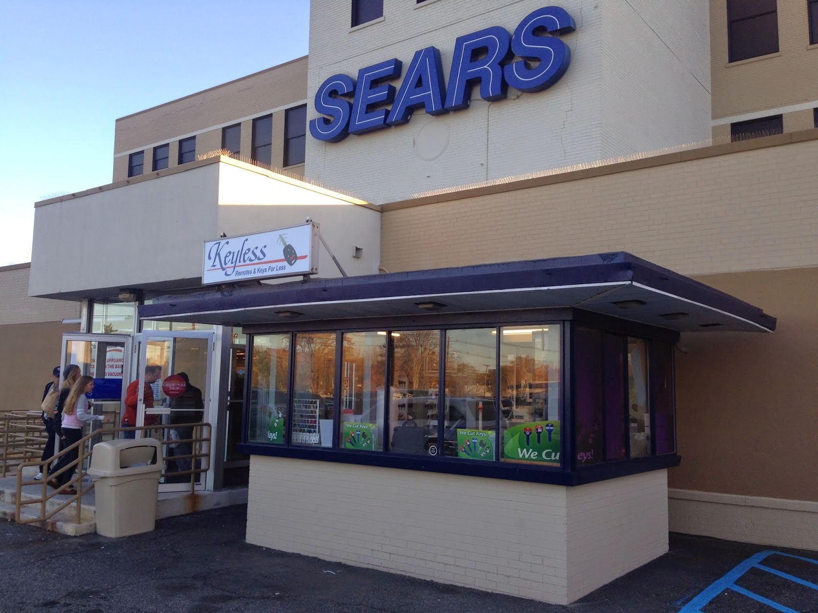 Photo of The Keyless Shop at Sears in Hackensack City, New Jersey, United States - 1 Picture of Point of interest, Establishment, Locksmith