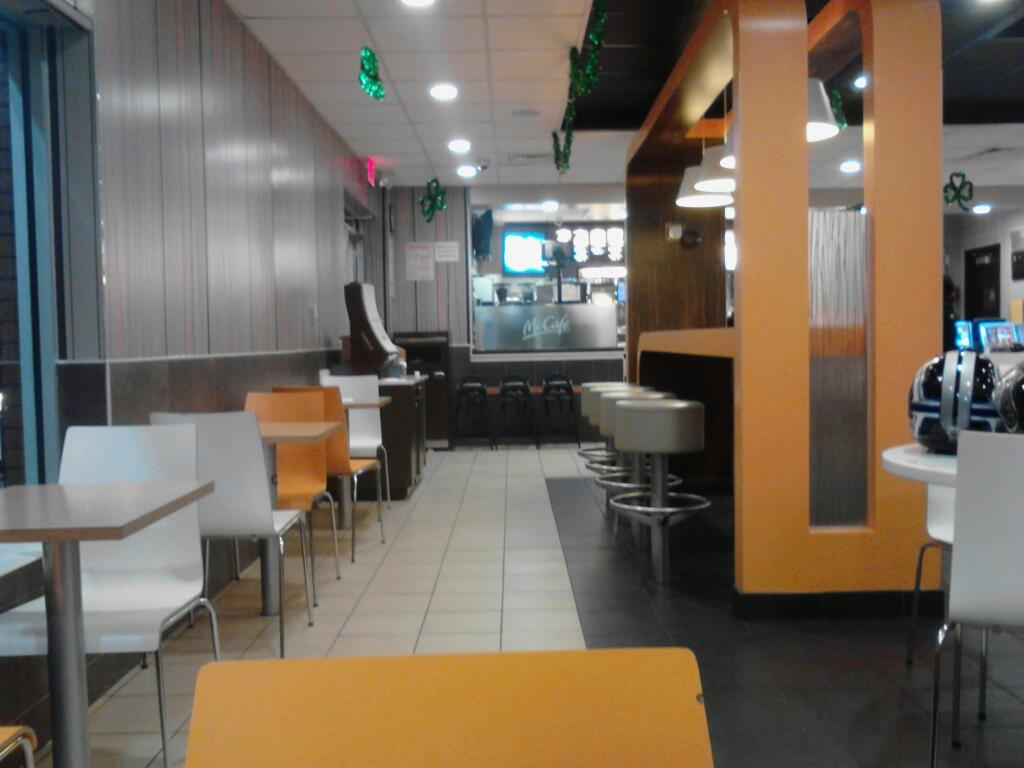 Photo of McDonald's in East Elmhurst City, New York, United States - 1 Picture of Restaurant, Food, Point of interest, Establishment