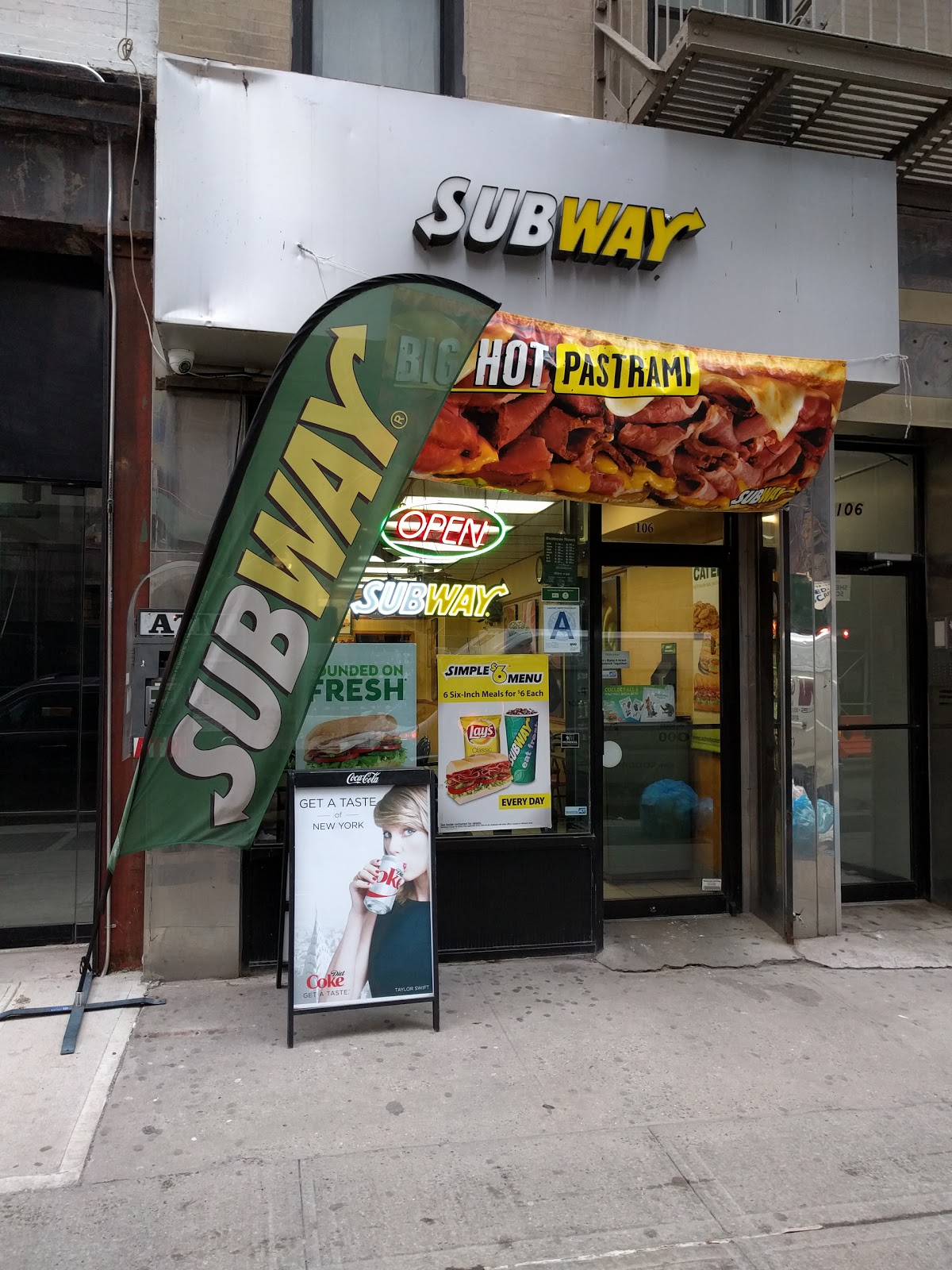 Photo of Subway in New York City, New York, United States - 1 Picture of Restaurant, Food, Point of interest, Establishment