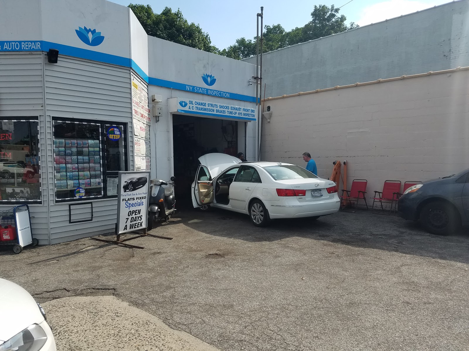Photo of Floral Park Gas & Auto Repair in Floral Park City, New York, United States - 4 Picture of Point of interest, Establishment, Store, Gas station, Car repair
