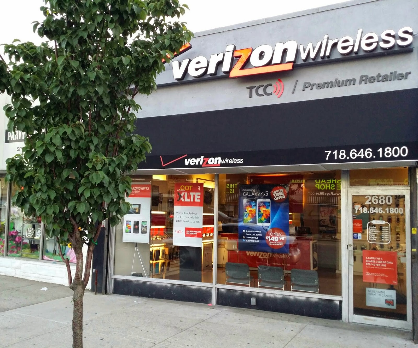 Photo of Verizon Wireless in Kings County City, New York, United States - 1 Picture of Point of interest, Establishment, Store, Electronics store