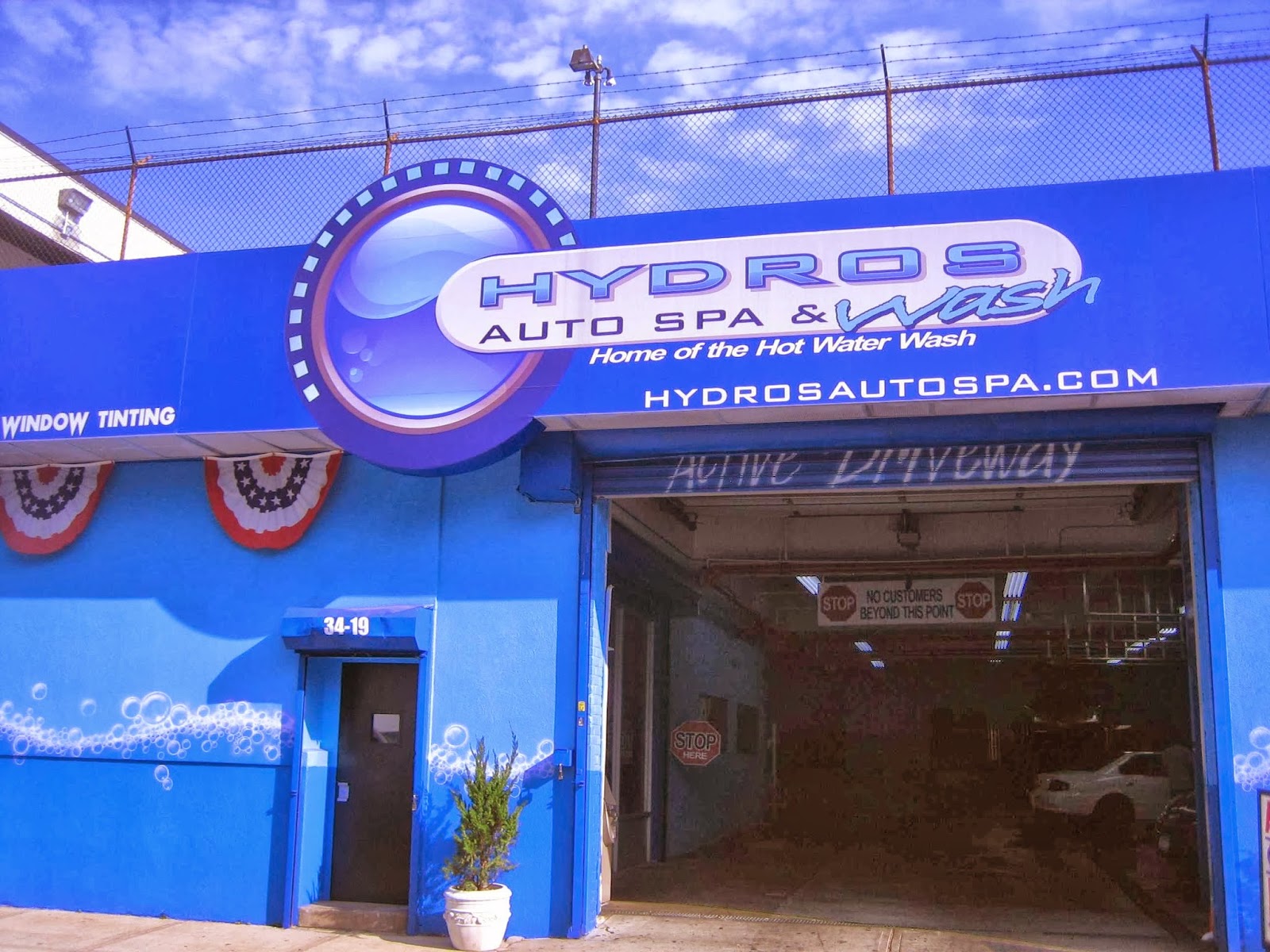 Photo of Hydros Auto Spa in Long Island City, New York, United States - 3 Picture of Point of interest, Establishment, Store, Car repair, Parking, Car wash