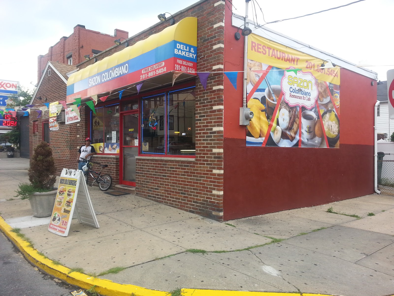 Photo of Sazon Colombiano Restaurant & Cafe in North Bergen City, New Jersey, United States - 1 Picture of Restaurant, Food, Point of interest, Establishment