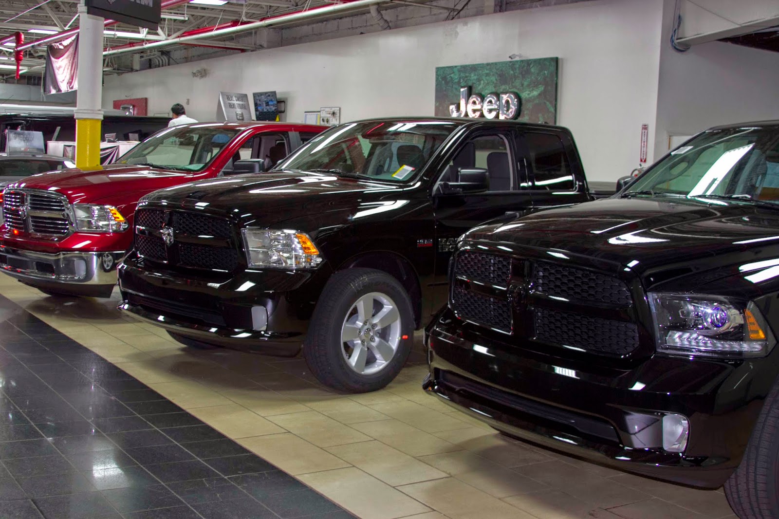 Photo of Major World Chrysler Dodge Jeep RAM in Long Island City, New York, United States - 10 Picture of Point of interest, Establishment, Car dealer, Store