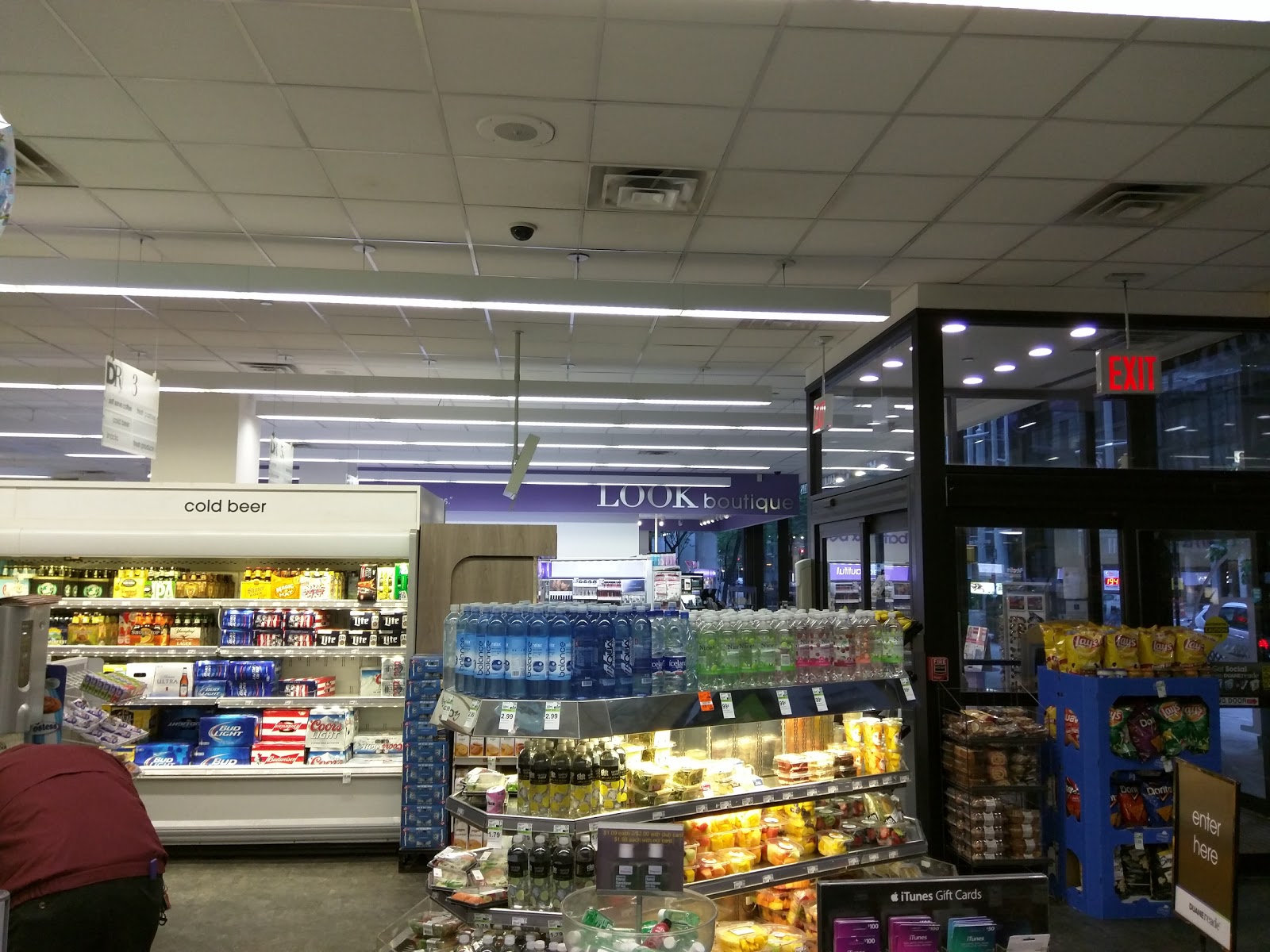 Photo of Duane Reade in New York City, New York, United States - 3 Picture of Food, Point of interest, Establishment, Store, Health, Convenience store, Home goods store, Clothing store, Electronics store