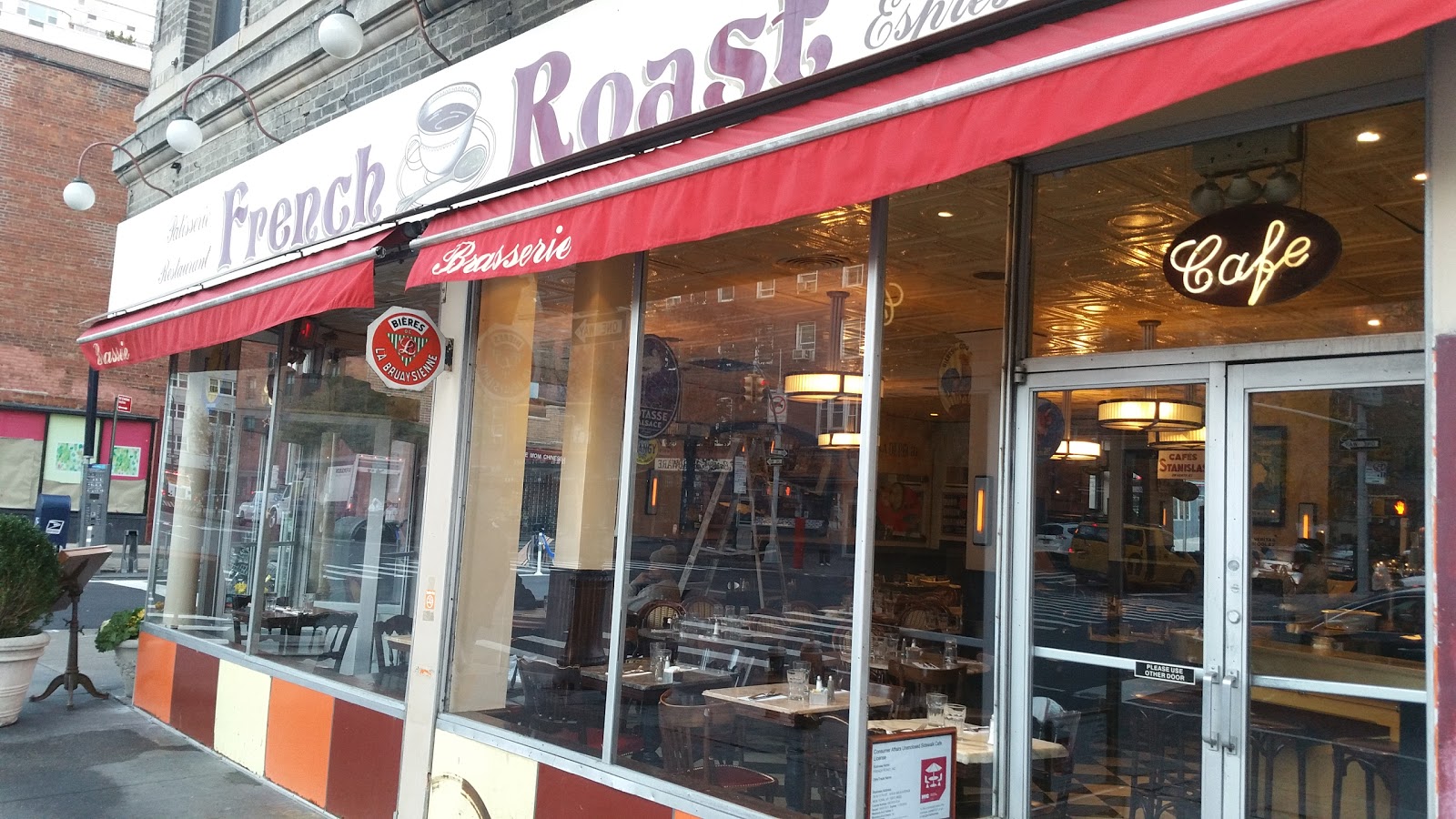 Photo of French Roast in New York City, New York, United States - 2 Picture of Restaurant, Food, Point of interest, Establishment, Store, Cafe, Bar