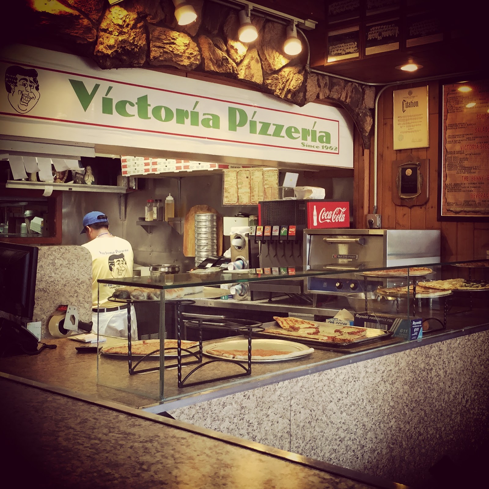 Photo of Victoria Pizzeria in Brooklyn City, New York, United States - 1 Picture of Restaurant, Food, Point of interest, Establishment, Meal takeaway, Meal delivery