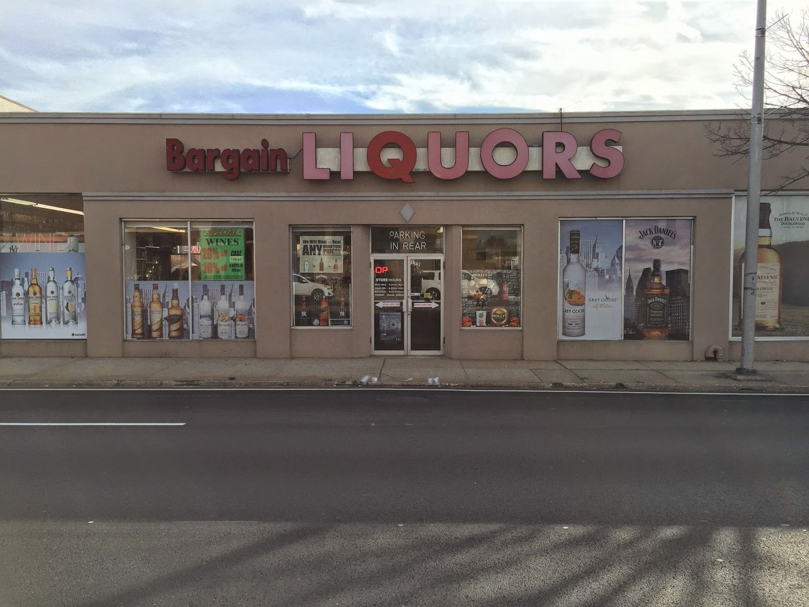 Photo of Bargain Liquors in Rockville Centre City, New York, United States - 1 Picture of Food, Point of interest, Establishment, Store, Liquor store