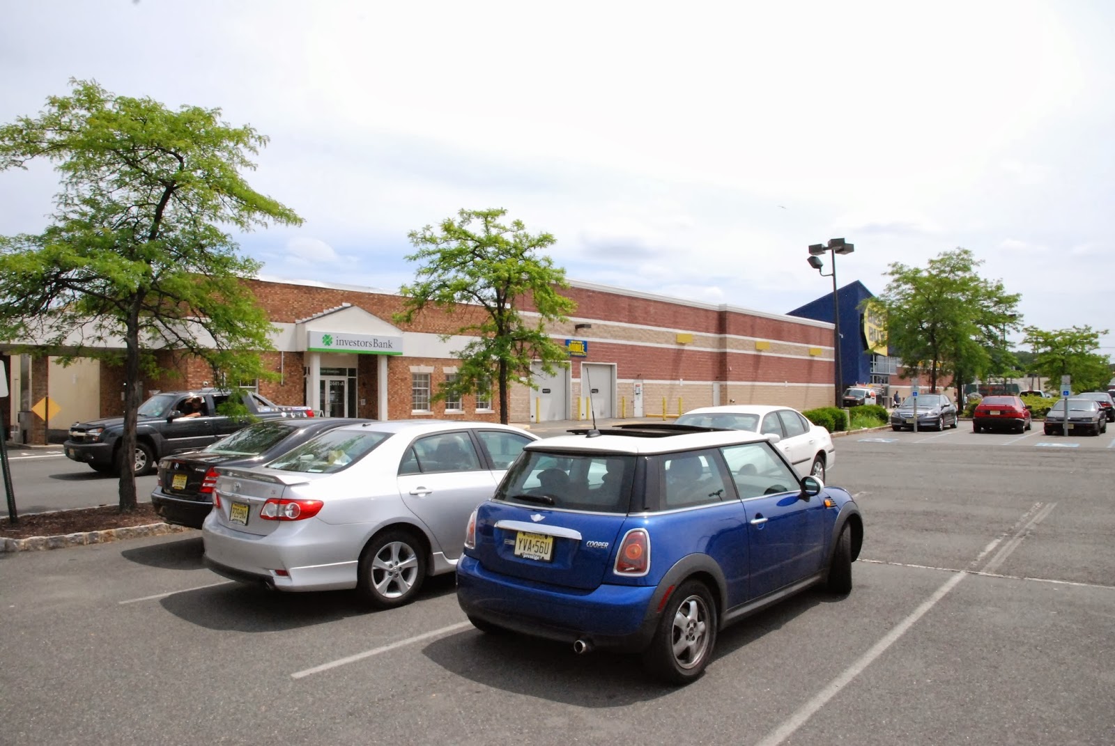 Photo of Union Plaza Shopping Center in Union City, New Jersey, United States - 6 Picture of Point of interest, Establishment, Shopping mall